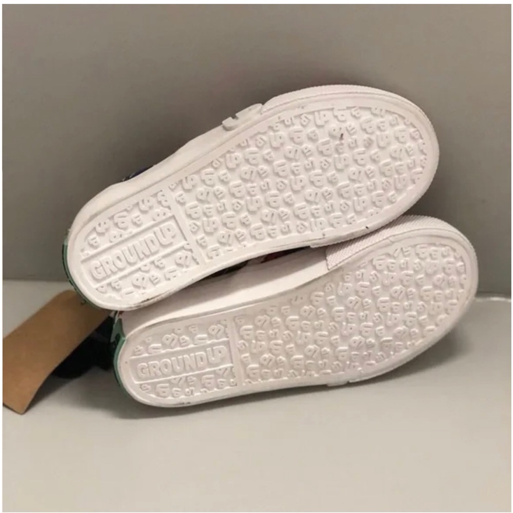 NWT. Ground Up Disney’s The Little Mermaid slip on Canvas shoes size 11 toddler - Picture 6 of 6